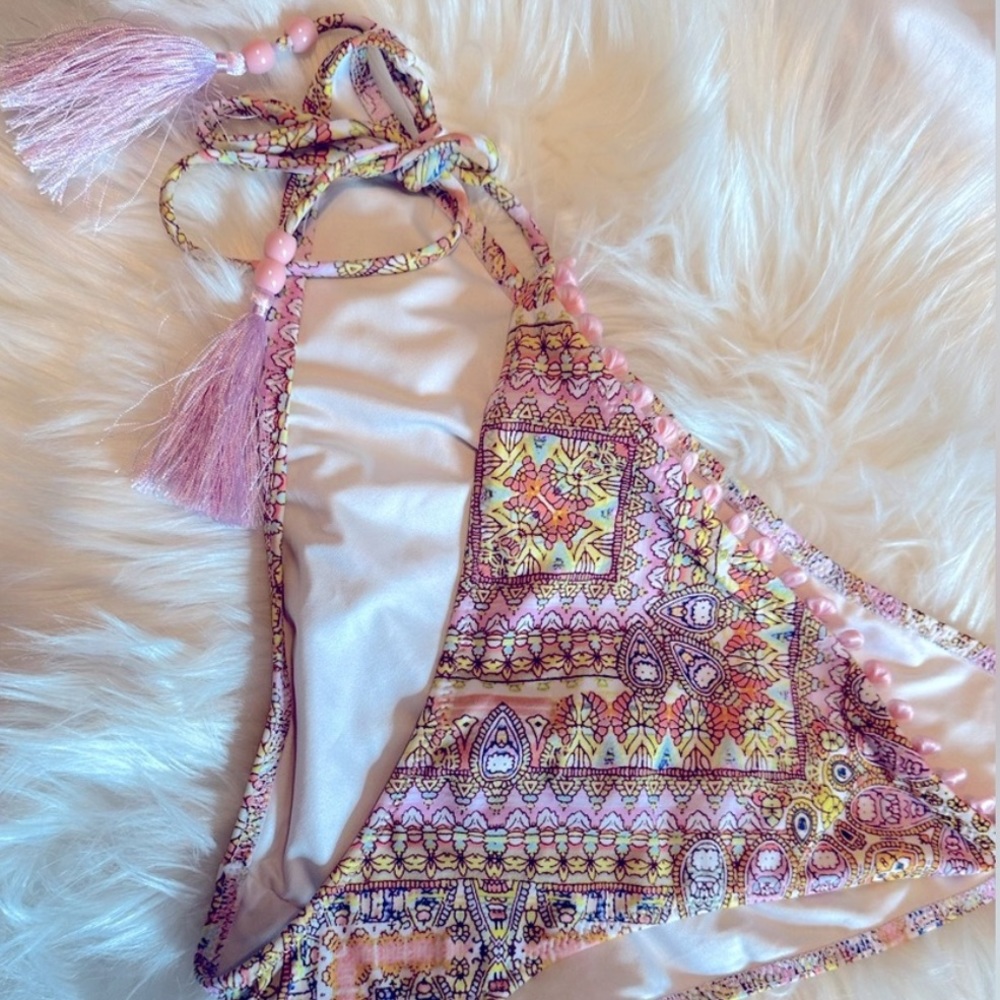 NEW• Victoria’s Secret Bohemian Pastel Paisley Cheeky Ruched Bikini• L - Picture 2 of 16